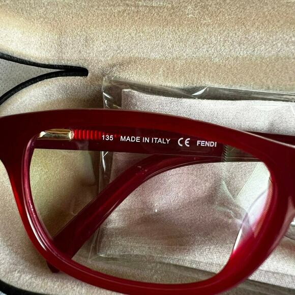 FENDI Red Side-Logo Eyeglasses w/ Case, 52-17-135 SRP: $450 - Picture 4 of 10